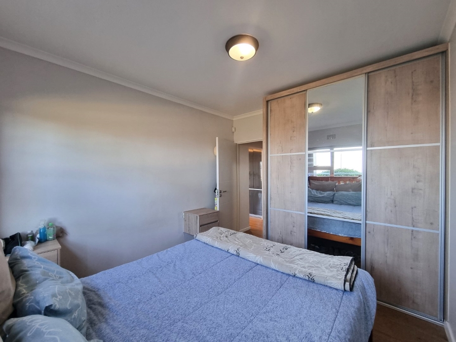 To Let 2 Bedroom Property for Rent in Loevenstein Western Cape